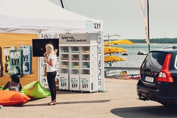 Oatly-outdoor-tent-hero