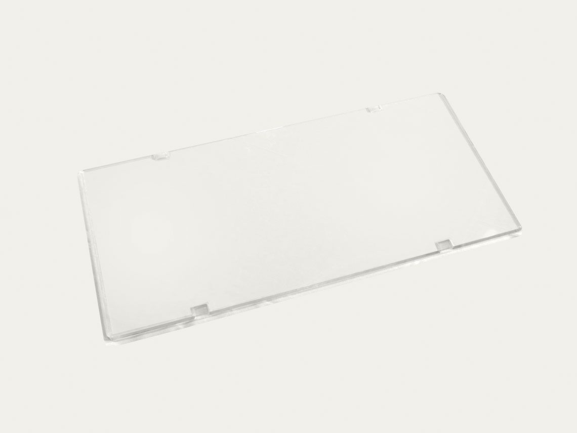 Durable and transparent shelf