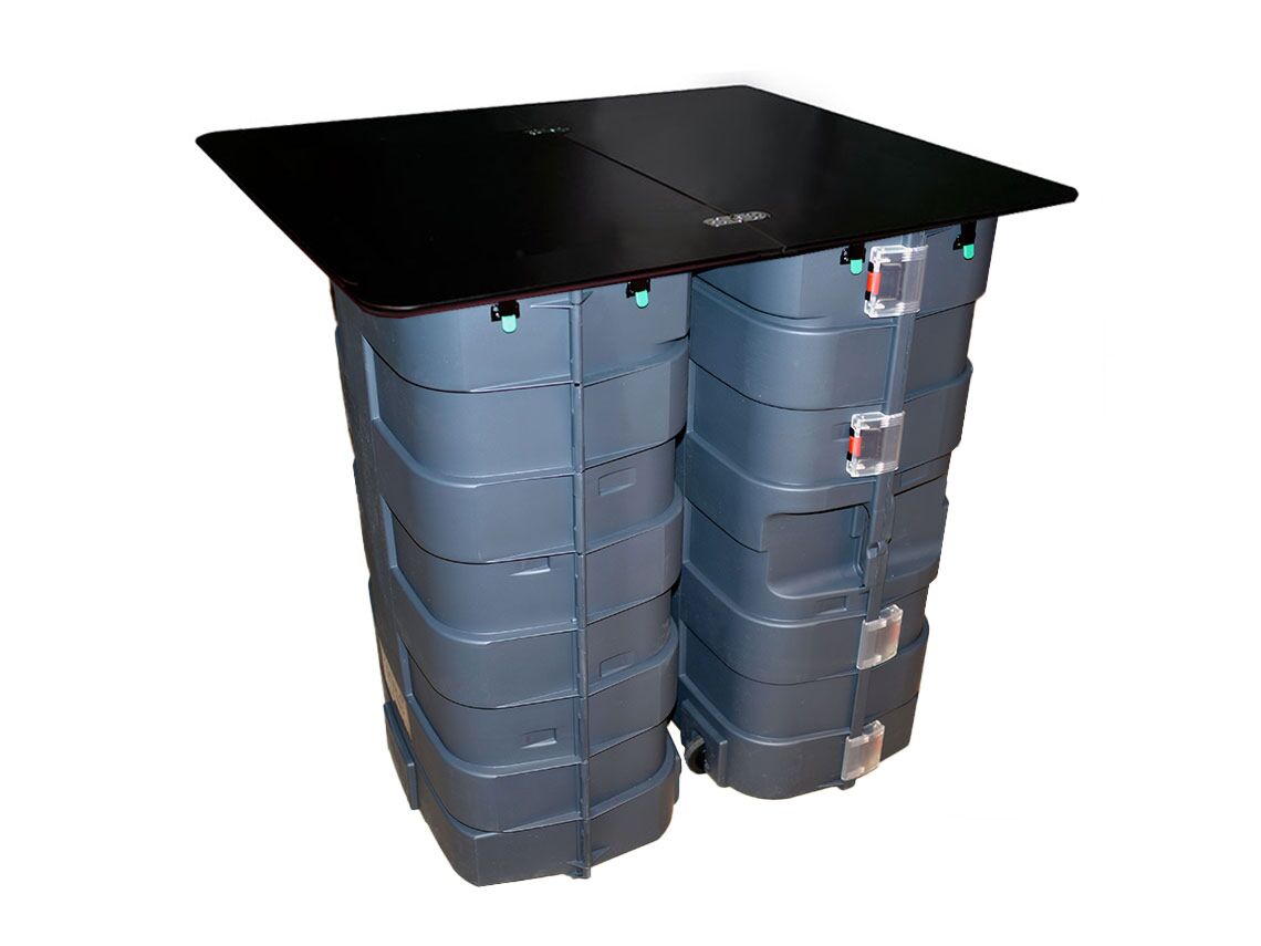 Tischplatte in Schwarz für das Podium