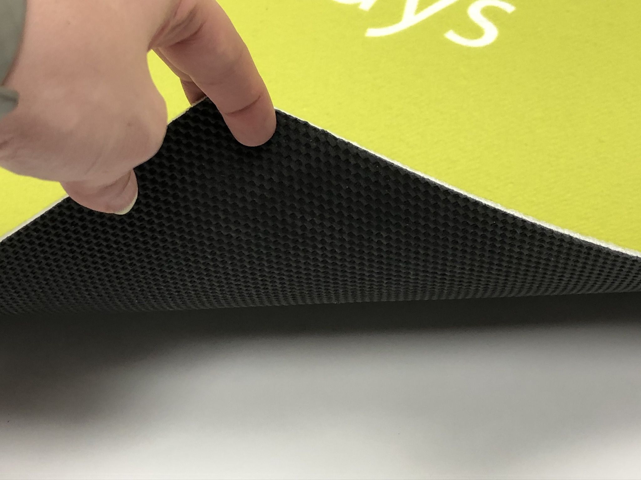 Non-slip rubber backing