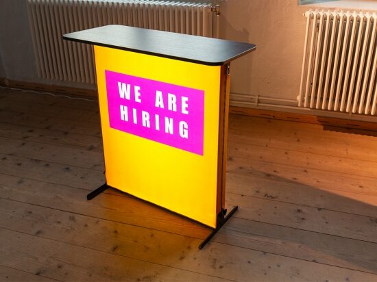 Expand-lightbox-counter-hiring-4-3-2