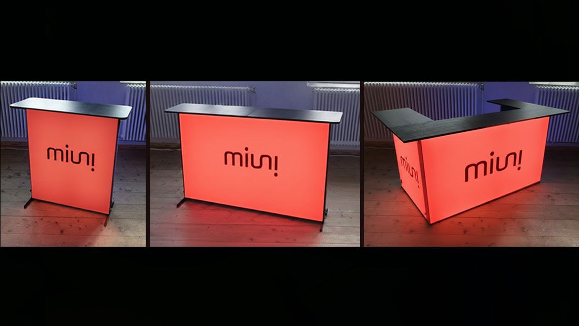 Expand-lightbox-counter-red-miuni-3-sizes-16-9