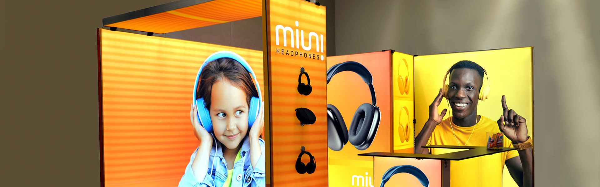 Expand-lightbox-magnetic-hook-shelves-miuni-hero