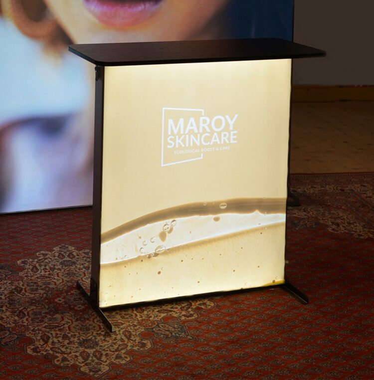 Expand-lightbox-counter-mobile-hero-3